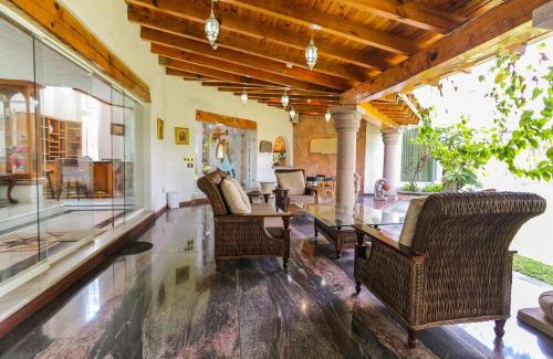Cuernavaca Casa | HostPal Casa Familiar Lomas Cuernavaca