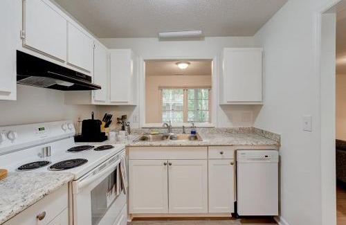 Durham Apartamento | Viagem Pretty and Comfy 1BR with Parking