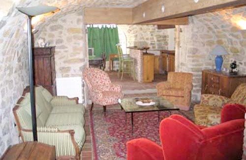 Saint-Alban-sous-Sampzon Casa | Maison de 2 chambres avec piscine partagee jardin clos et wifi a Grospierres