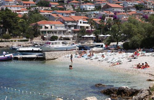 Krizni rat Apartamento | Relaxing Beach holiday house