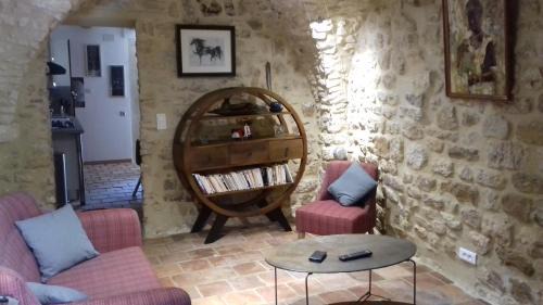 Bourdic Casa | Maison de village ancienne poste