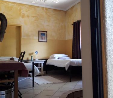 Windhoek West Cama Y Desayuno | Puccini House