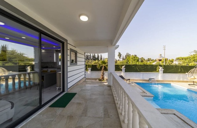 Charming Classic Villa in Muratpasa