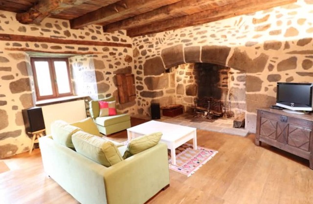 Gite Sainte-Eulalie, 3 bedrooms, 6 persons