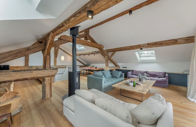 Chalet Mardinian - Four Bedroom Chalet, Sleeps 12