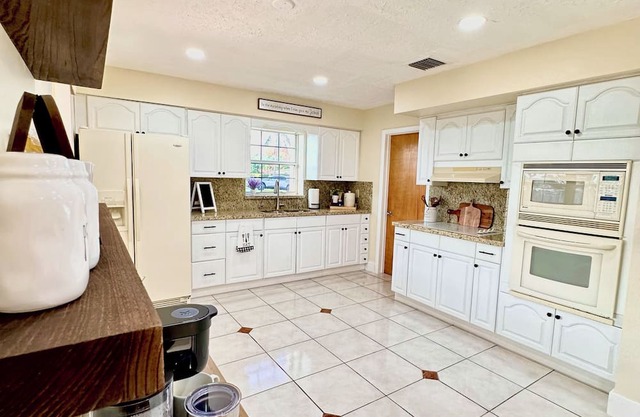 Spacious, family friendly home in the heart of Miami