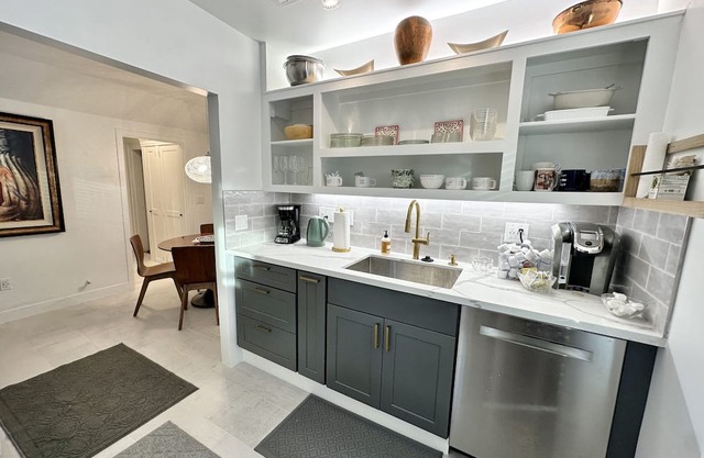 Cozy Quiet Home! PET FRIENDLY! Back to School 2025 Special!