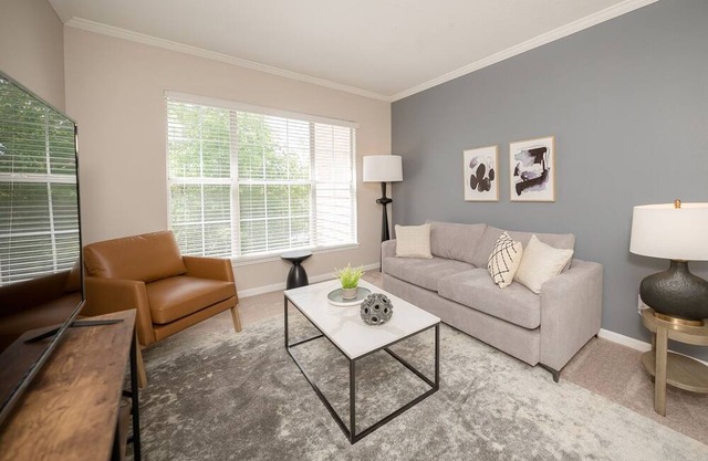 Modern Apartment in Prime Location (ID3591X88)
