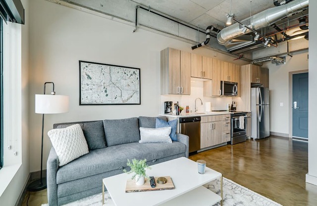 Minnestay* Sable 82 Alcove ♥ Walk to Shops/Bars/Dining ♥ Great North Loop Locati