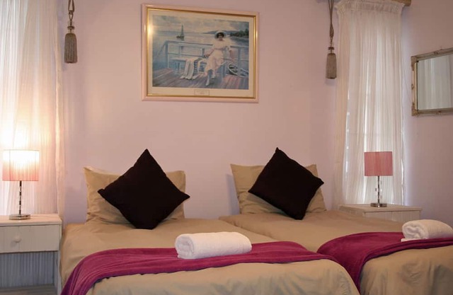 Twin Room The Lions - ideal for 2 guests near the beach in Swakopmund, Namibia
