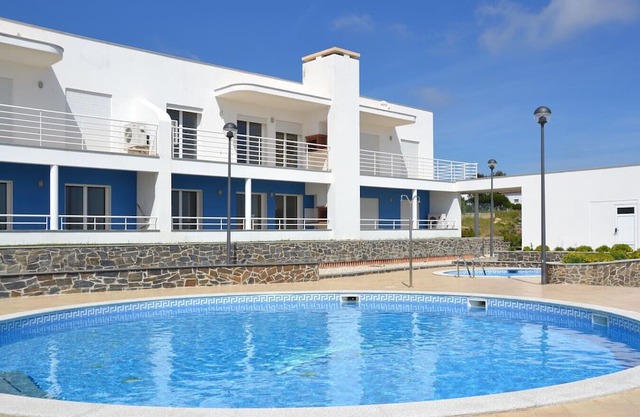 Precioso apartamento en la zona turística de Aljezur, con vistas a la playa.