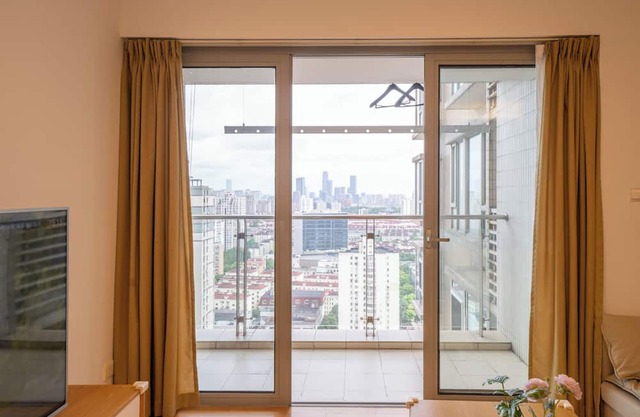 Tyms 3BR 2BA Apt Near Metro