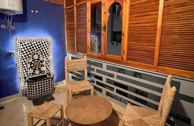 Studio with swimming pool and private parking near the Opera House