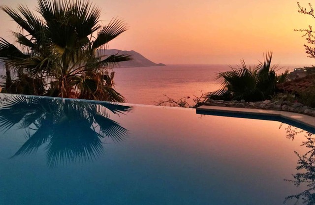 Kaş Yarımada Villa Cindy Ortak Havuzlu