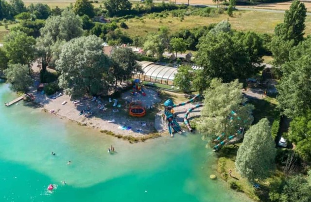 Camping 3 étoiles - Piscine - ccaa0gb