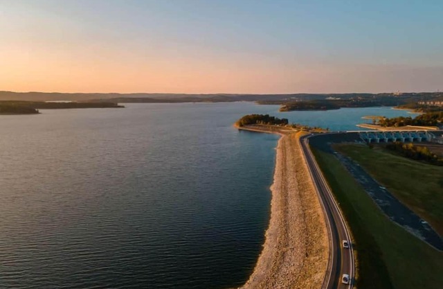 Sunsets-Table Rock Lake-Branson-Thunder Ridge