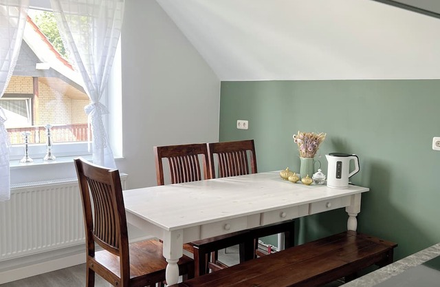 Freshly renovated "Buntspecht" vacation apartment for 2 people with a view of the Ith