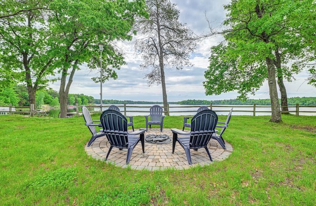 Wisconsin Home w/Dock on Lake Arbutus!