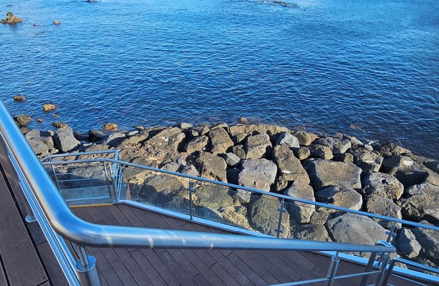 Amazing Ocean view from 2 terraces -Family House-ideal for 6 guests-4 bedrooms