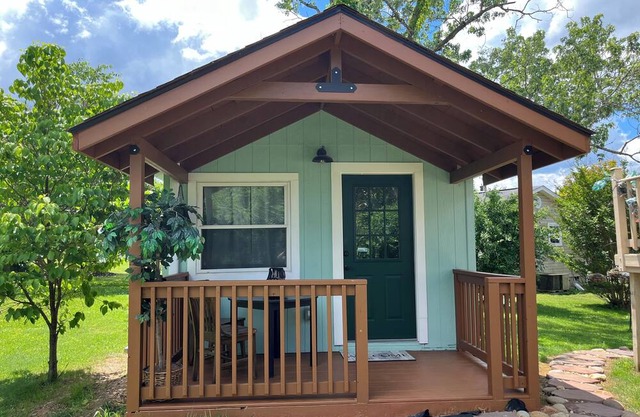 Beautiful Tiny House perfect for small families.