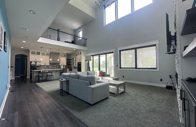 Best Rental in the Midwest! 15 Acres