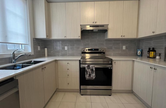 Stylish Getaway in Orangeville