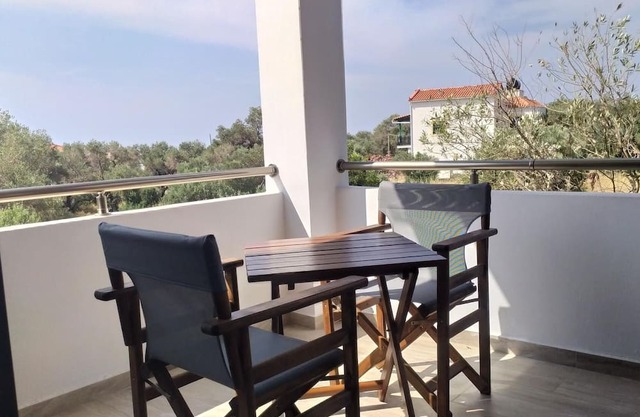 Apartment overlooking ocean