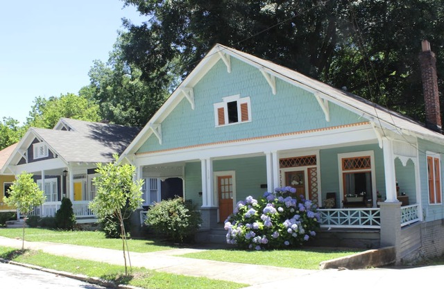 100 Year Old Historic Gem near Stadium & Marta - 2 Bedroom unit