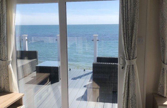 Willow - Creek Caravan Park Ringstead - Dog Friendly