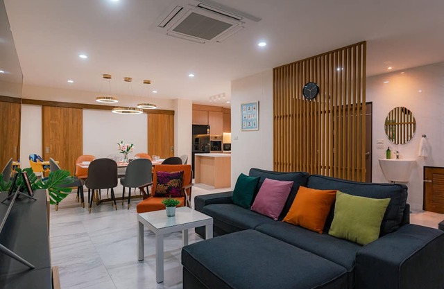 MODERN - 6Beds, CITY CENTER, Phrom Phong BTS, Emquartier, Terminal 21