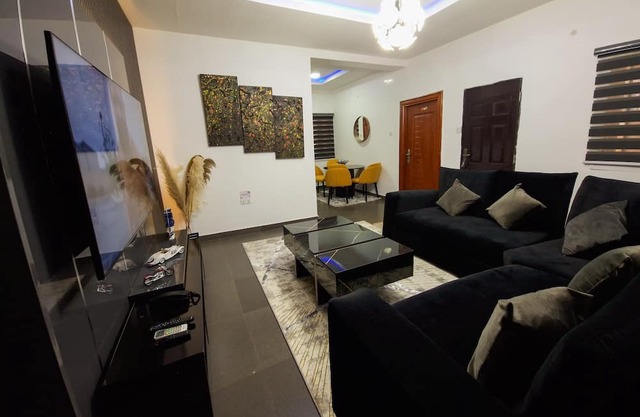 Tastefully-Furnished One-Bedroom Apartment in Wuye, Abuja