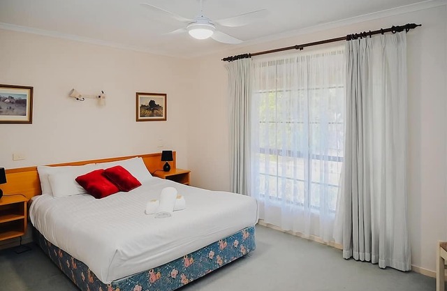 Near Murray River A Lovely Holiday Unit in Moama