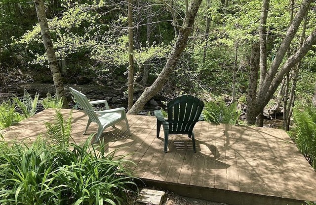 Farmhouse near Dartmouth College w/ lots of outdoor fun & electric car charger.