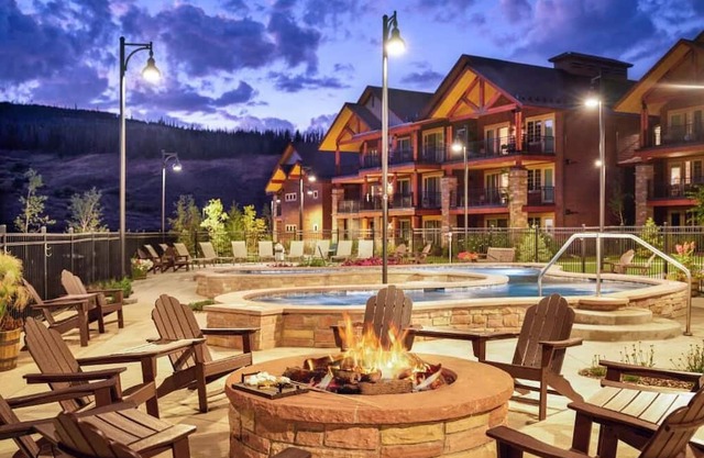 Fresh SNOW! Exquisite Upscale Oasis · Ski Resort