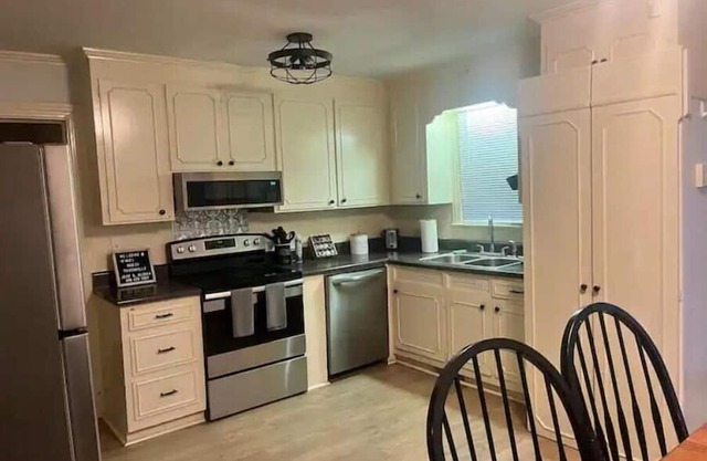 Cozy 1940’s House