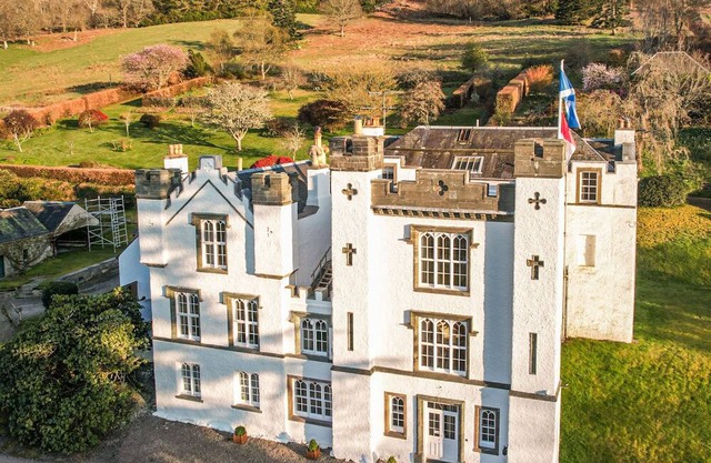 7 bedroom accommodation in Aberfeldy