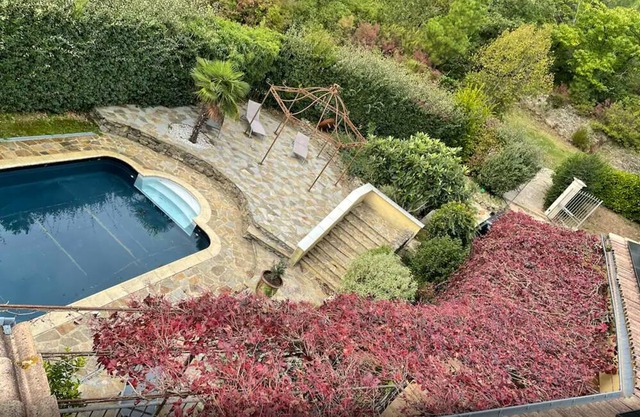 Homerez - Villa for 8 ppl. with swimming-pool, garden and terrace at Générargues