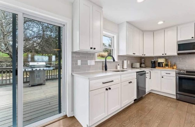Modern Countryside Haven in Warwick