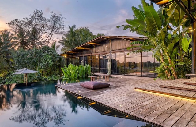 The Loft is a hidden gem in one of the greenest and quietest areas of Bali