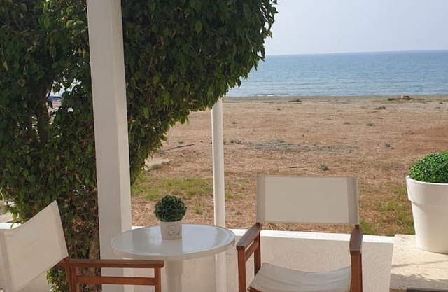 A Villa on the beach. Just walk 40 meters to the sandy beach and the water,