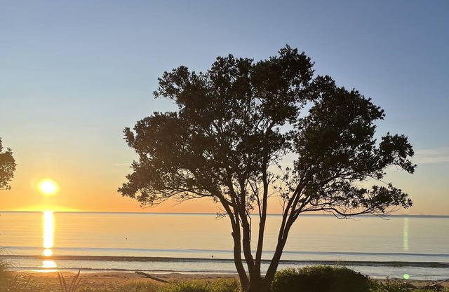 Beachfront Bliss - romantic & cosy on the beach