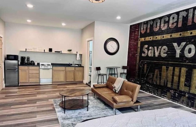 Harmar Village Studio Apartment 2