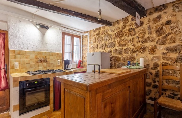 Village house at the foot of the Verdon