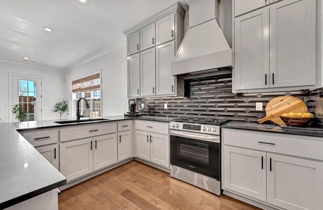 New Furnished Home 4BR 2B Lg K, close to Corp and Region offices.