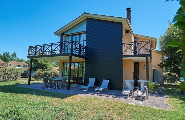 Chalet en una reserva natural con castillo