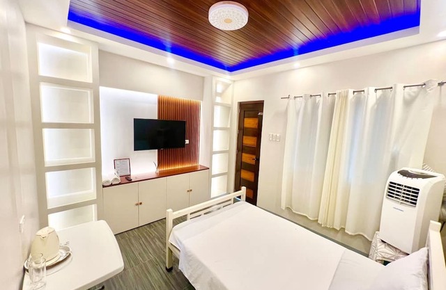 Affordable Transient Room in Lipa City Near SM and LIMA