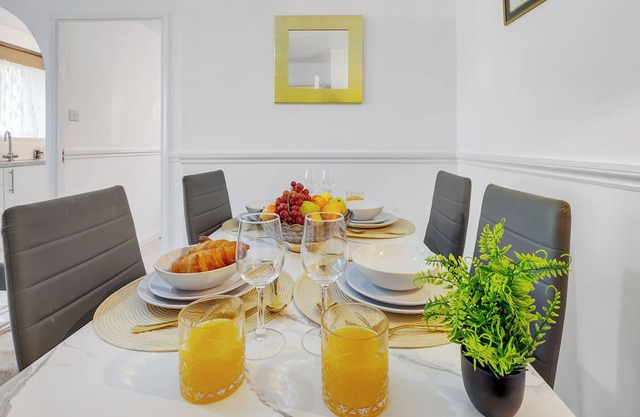 Hidden gem;10 minutes from Tottenham Stadium with free parking and fast WIfI
