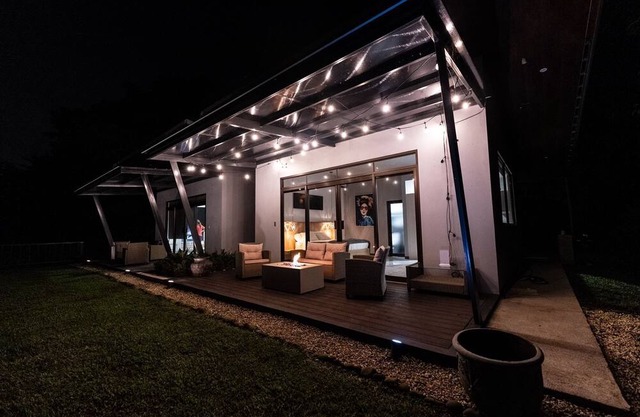 Cozy Lodge near Río Celeste with AC
