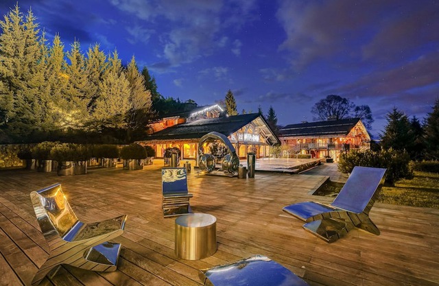 Exclusive Chalet Demi-Quartier · Mont Blanc View