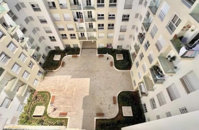 Premium 3-bedroom app, close to the sea and mall